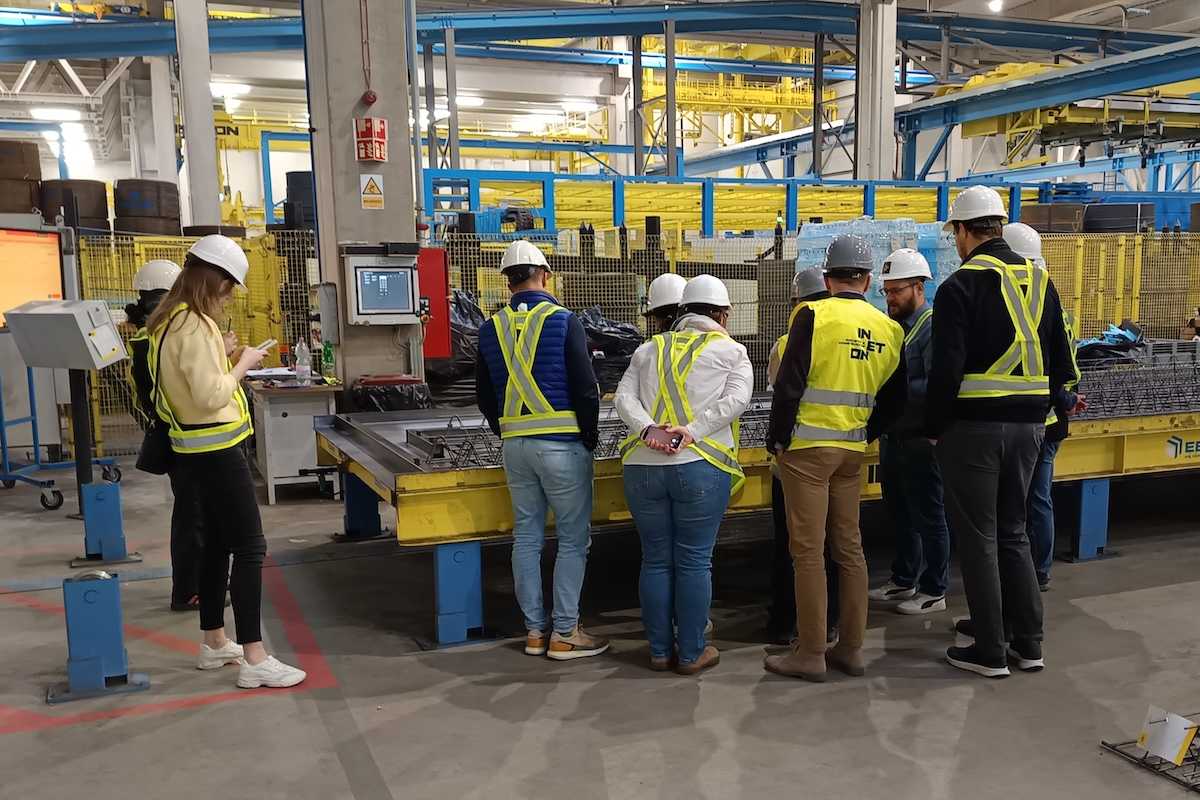 MÉK-képzés az INETON alsónémedi gyárában a BIM-alapú, előregyártással gyorsított szerkezetépítésről