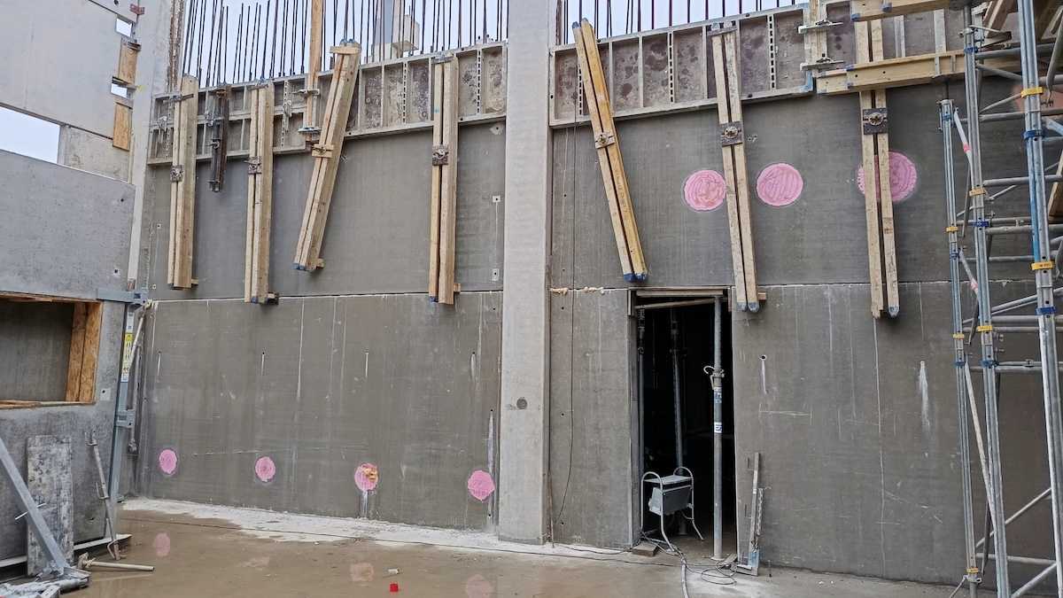 INETON vasbeton kéregfalelemek beépítése Dreher Sörgyárak Zrt. kőbányai fejlesztés