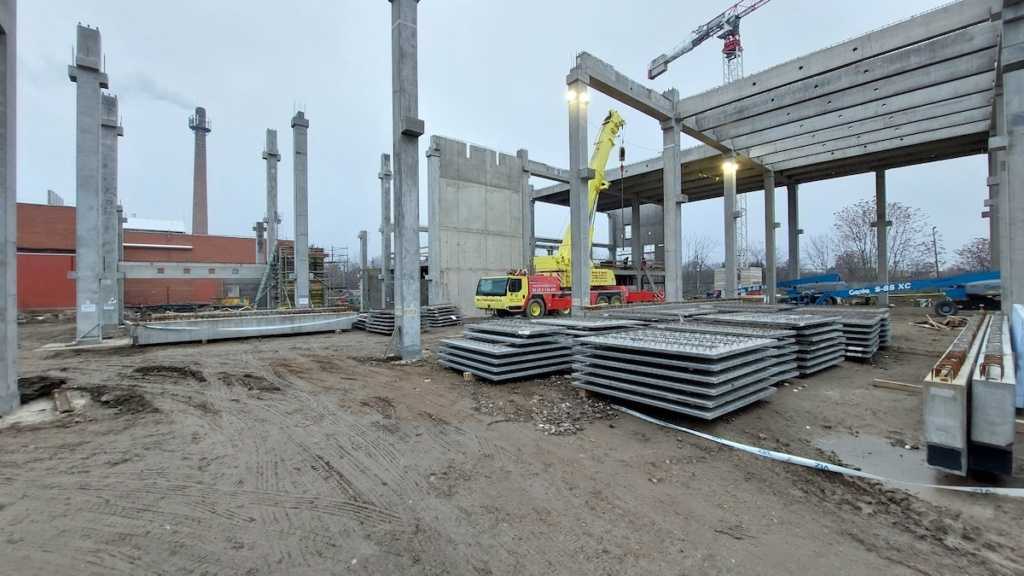 Pick Szeged szalámigyár-fejlesztés előregyártott vasbeton pillér és gerenda elemek - INETON