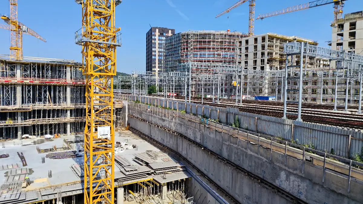 Kéregfal elemek beéívtve, Emonika projekthez Ljubljanába - INETON